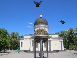 Cu TRENUL la Chisinau!